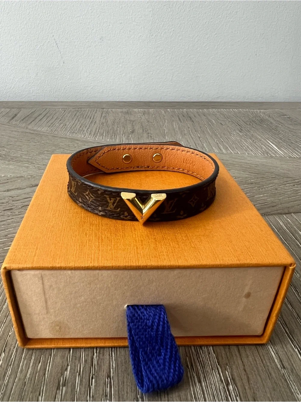 Louis Vuitton Monogram Essential Bracelet in Brown with Gold Hardware size small